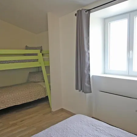 Un Petit Bout De Paradis Holiday home Gajoubert